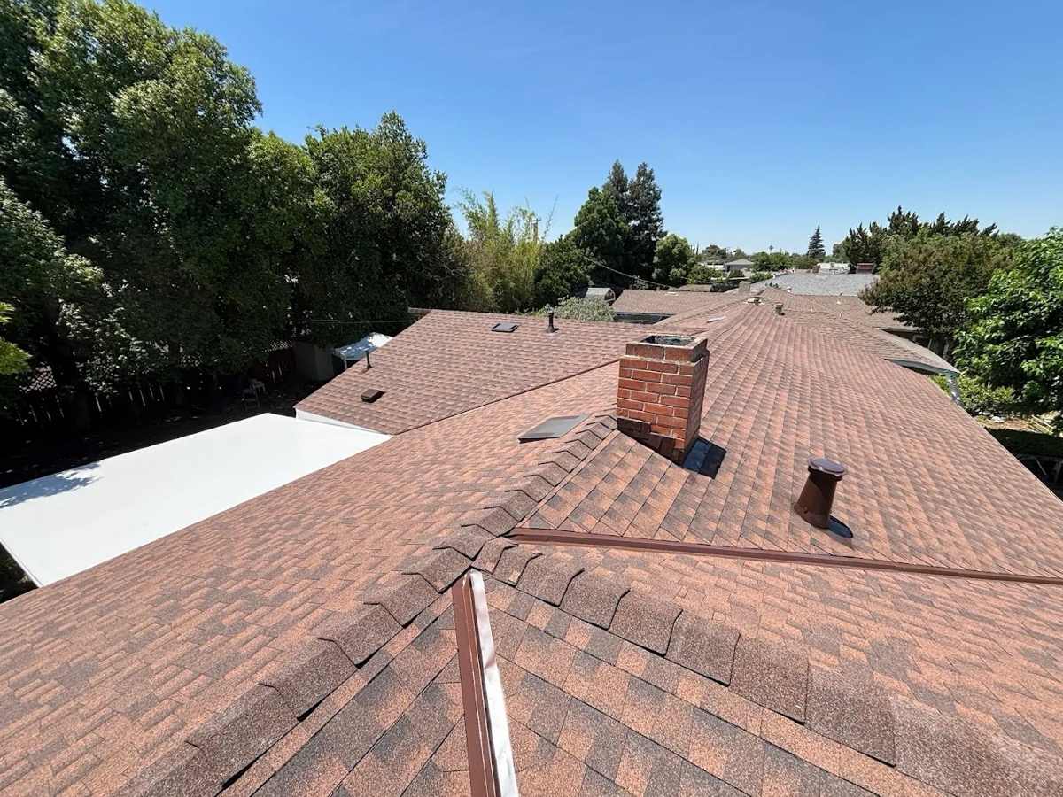Clean, well-maintained roof completed by Econo in Turlock